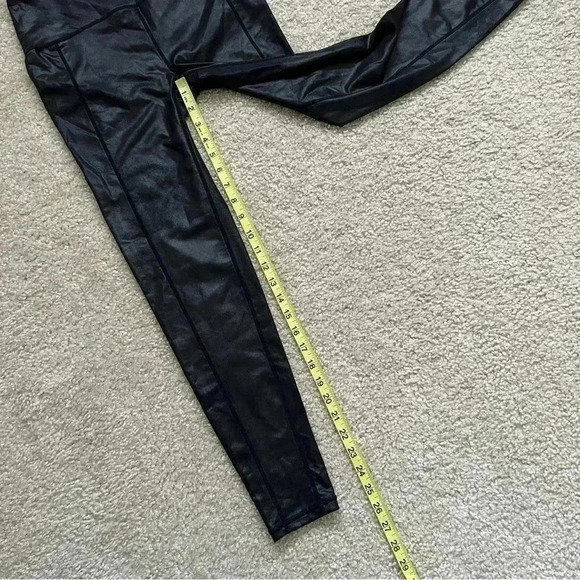 Free People FP Movement Black Shiny Leggings Pants Size Small Urban Outfitters - Picture 8 of 16